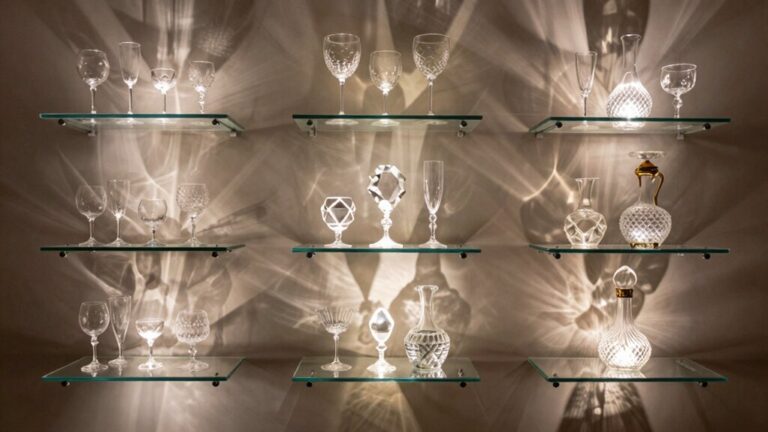 Crystal Table Display 5 Crystal Display Shelves That Showcase Your Collection in Style ...